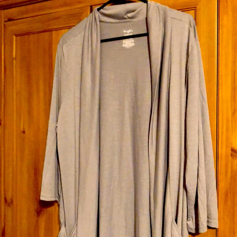 New never worn, Gray long sleeve jersey cardigan long length w/ pockets sz 2x